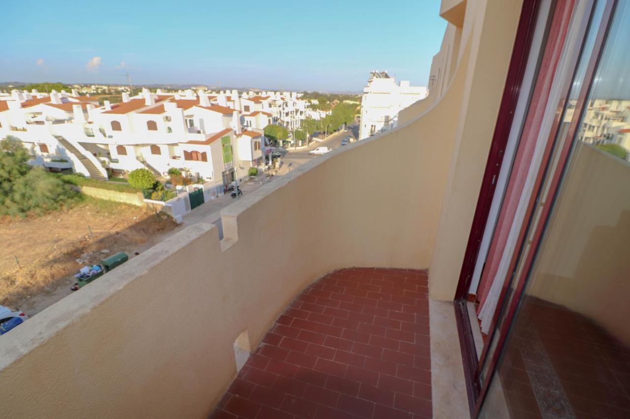 Aldeamento Vilanova Apartment